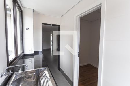 Apartamento à venda com 141m², 3 quartos e 4 vagas Apartamento à venda com 141m², 3 quartos e 4 vagasÁrea de Serviço