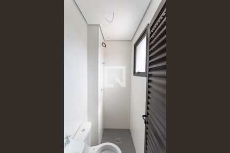 Apartamento à venda com 141m², 3 quartos e 4 vagas Apartamento à venda com 141m², 3 quartos e 4 vagasBanheiro de Serviço