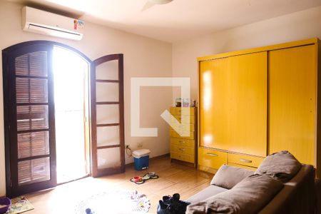 Casa à venda com 180m², 4 quartos e 4 vagas Casa à venda com 180m², 4 quartos e 4 vagasQuarto 3