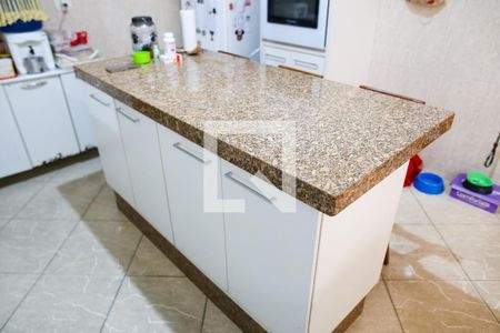 Casa à venda com 180m², 4 quartos e 4 vagas Casa à venda com 180m², 4 quartos e 4 vagasCozinha