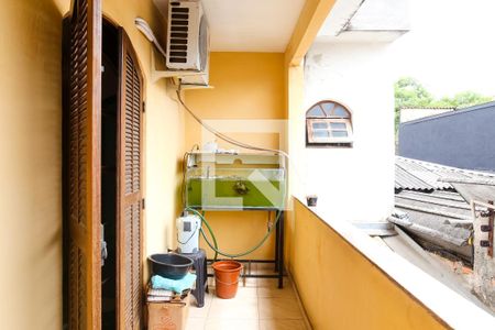 Casa à venda com 180m², 4 quartos e 4 vagas Casa à venda com 180m², 4 quartos e 4 vagasQuarto 3