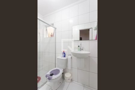 Casa à venda com 65m², 2 quartos e sem vaga Casa à venda com 65m², 2 quartos e sem vagaBanheiro