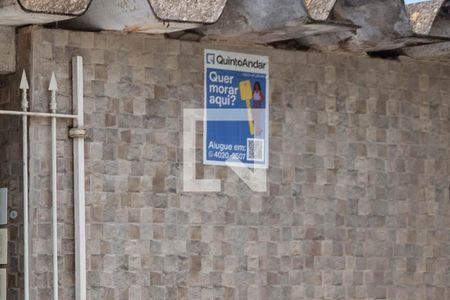 Casa à venda com 65m², 2 quartos e sem vaga