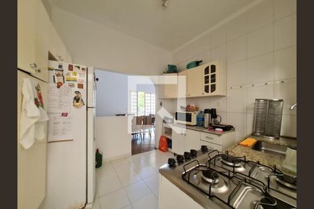 Casa à venda com 200m², 2 quartos e 1 vaga