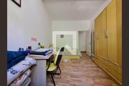 Casa à venda com 200m², 2 quartos e 1 vaga