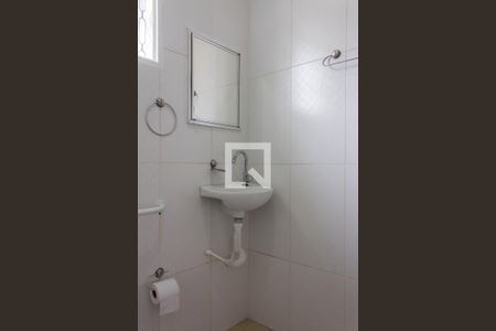 Casa à venda com 168m², 2 quartos e 2 vagas Casa à venda com 168m², 2 quartos e 2 vagasBanheiro