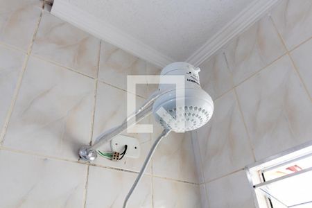 Casa à venda com 240m², 3 quartos e 2 vagasChuveiro