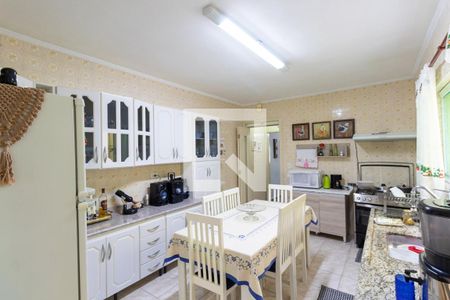 Casa à venda com 240m², 3 quartos e 2 vagasCozinha