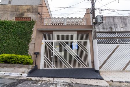 Casa à venda com 240m², 3 quartos e 2 vagasFachada