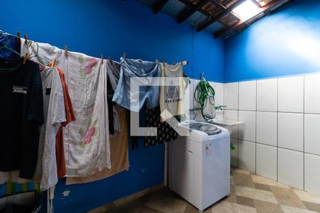 Casa à venda com 140m², 3 quartos e 2 vagasÁrea de Serviço