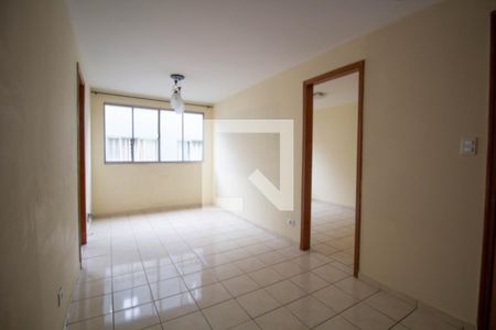 Sala de apartamento à venda com 3 quartos, 55m² em Itaquera, São Paulo