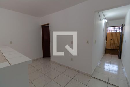 Sala de casa para alugar com 1 quarto, 40m² em Vila do Castelo, São Paulo