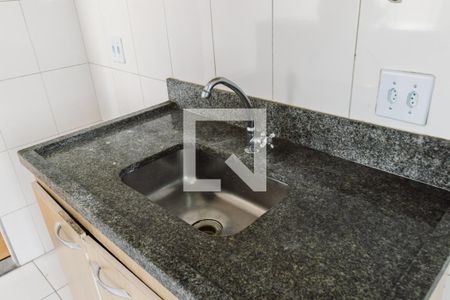 Apartamento à venda com 78m², 2 quartos e 1 vaga Apartamento à venda com 78m², 2 quartos e 1 vagaCozinha pia