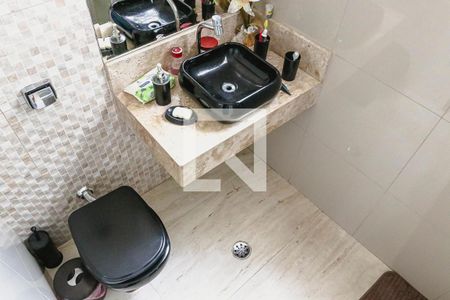 Casa à venda com 241m², 4 quartos e 3 vagas Casa à venda com 241m², 4 quartos e 3 vagasBanheiro