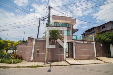 Casa à venda com 683m², 4 quartos e 3 vagasFachada