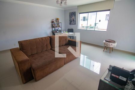 Casa à venda com 683m², 4 quartos e 3 vagasEscritório