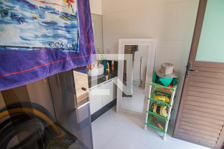 Casa à venda com 683m², 4 quartos e 3 vagasBanheiro 6