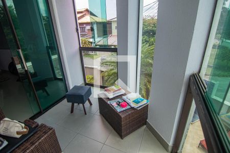 Casa à venda com 683m², 4 quartos e 3 vagasSacada