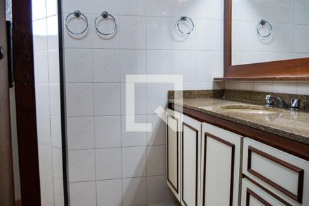 Apartamento à venda com 144m², 3 quartos e 2 vagasBanheiro da Suíte