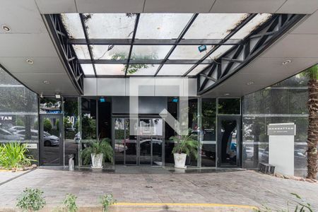 Apartamento à venda com 44m², 1 quarto e 1 vagaFachada e portaria