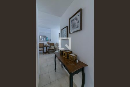 Apartamento à venda com 86m², 3 quartos e 2 vagas Apartamento à venda com 86m², 3 quartos e 2 vagasCorredor