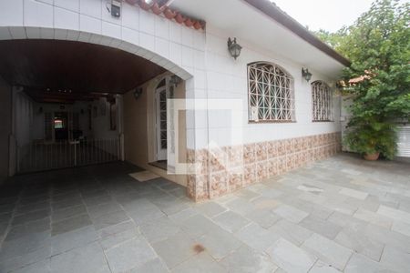 Casa à venda com 240m², 3 quartos e 4 vagasGaragem