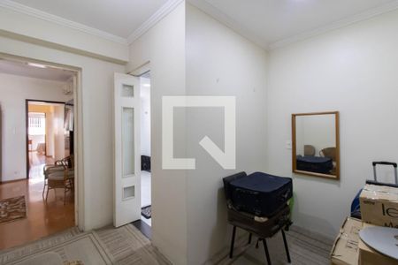 Closet da Suíte 1 de casa para alugar com 4 quartos, 190m² em Jardim Santa Mena, Guarulhos