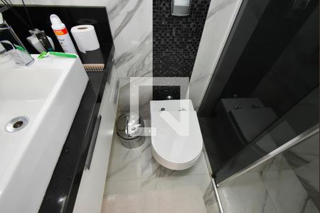 Casa à venda com 200m², 2 quartos e 3 vagasBanheiro da Suíte 2