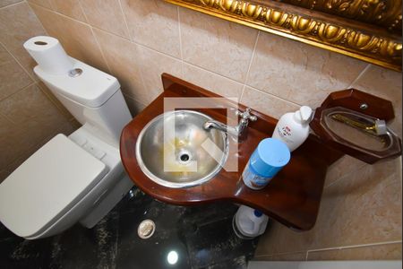 Casa à venda com 200m², 2 quartos e 3 vagasLavabo