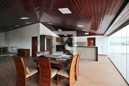 Apartamento à venda com 500m², 4 quartos e 6 vagasCobertura