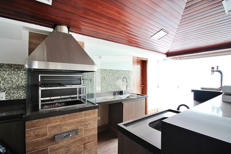 Apartamento à venda com 500m², 4 quartos e 6 vagasCobertura