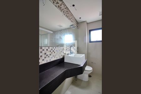 Apartamento à venda com 500m², 4 quartos e 6 vagasBanheiro da Suíte 2