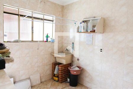 Casa à venda com 264m², 4 quartos e 6 vagas Casa à venda com 264m², 4 quartos e 6 vagasÁrea de Serviço