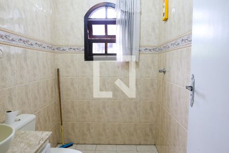 Casa à venda com 264m², 4 quartos e 6 vagas Casa à venda com 264m², 4 quartos e 6 vagasBanheiro Social