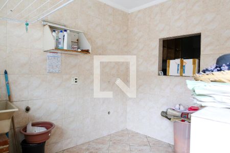 Casa à venda com 264m², 4 quartos e 6 vagas Casa à venda com 264m², 4 quartos e 6 vagasÁrea de Serviço