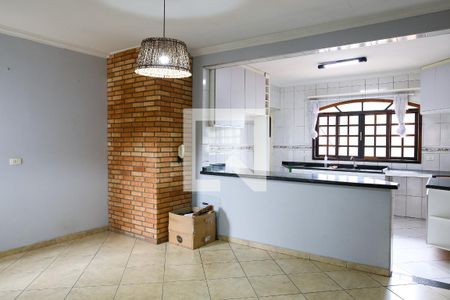 Casa à venda com 264m², 4 quartos e 6 vagas Casa à venda com 264m², 4 quartos e 6 vagasCozinha