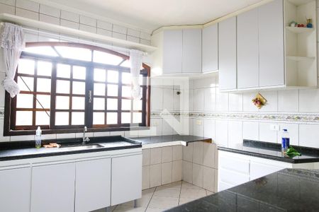 Casa à venda com 264m², 4 quartos e 6 vagas Casa à venda com 264m², 4 quartos e 6 vagasCozinha