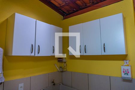 Casa de condomínio à venda com 104m², 2 quartos e 1 vagaÁrea de Serviço