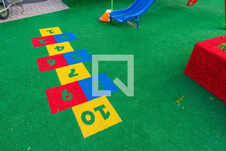 Casa de condomínio à venda com 104m², 2 quartos e 1 vagaÁrea comum - Playground