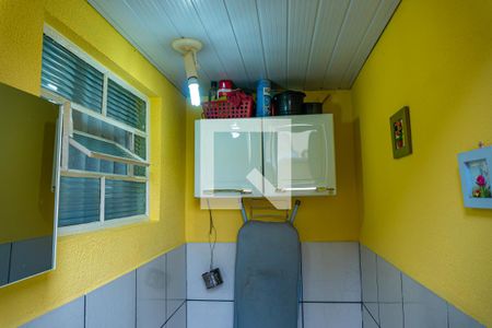 Casa de condomínio à venda com 104m², 2 quartos e 1 vagaQuintal