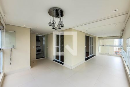 Apartamento à venda com 127m², 4 quartos e 2 vagas Apartamento à venda com 127m², 4 quartos e 2 vagasVaranda gourmet