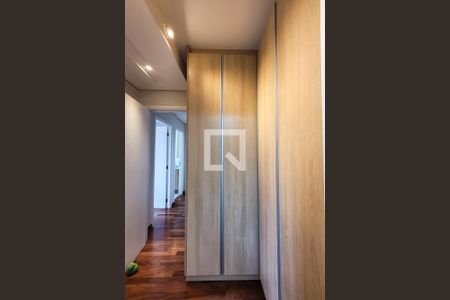 Apartamento à venda com 127m², 4 quartos e 2 vagas Apartamento à venda com 127m², 4 quartos e 2 vagasQuarto 3 - Suíte
