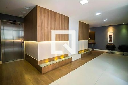 Apartamento à venda com 127m², 4 quartos e 2 vagas Apartamento à venda com 127m², 4 quartos e 2 vagasHall