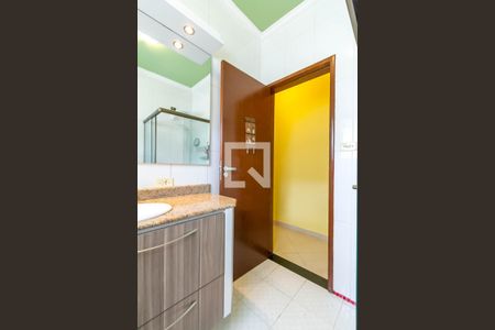 Casa à venda com 210m², 4 quartos e 2 vagasBanheiro Social