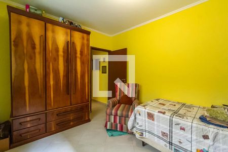 Casa à venda com 210m², 4 quartos e 2 vagasSuíte 2