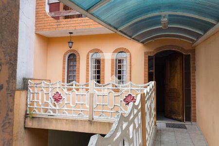 Casa à venda com 225m², 2 quartos e 7 vagasEntrada principal