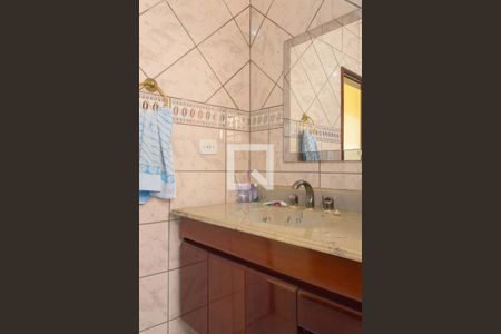 Casa à venda com 225m², 2 quartos e 7 vagasBanheiro