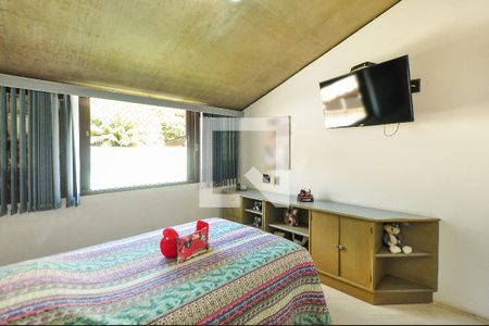 Casa à venda com 550m², 4 quartos e 4 vagas Casa à venda com 550m², 4 quartos e 4 vagasSuíte 1