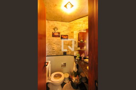 Casa à venda com 550m², 4 quartos e 4 vagas Casa à venda com 550m², 4 quartos e 4 vagasLavabo