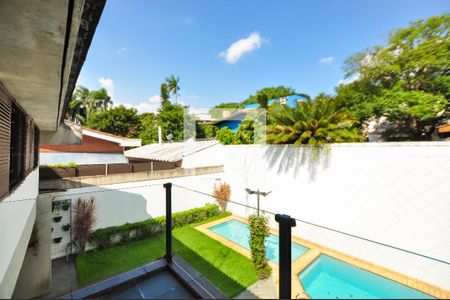 Casa à venda com 550m², 4 quartos e 4 vagas Casa à venda com 550m², 4 quartos e 4 vagasVaranda da Suíte 3